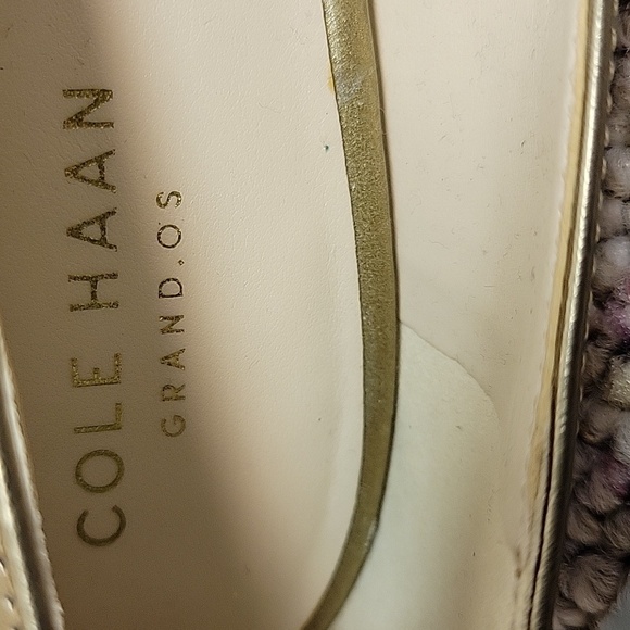 Cole Haan Gold Metallic Grand Os 2.25" Heels Sz 7. NWOT Leather - Picture 5 of 6
